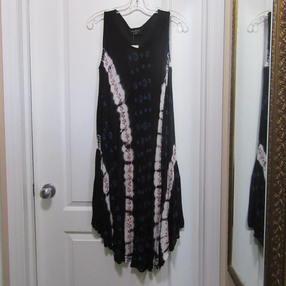 Dress one size NEW  see measurement provided